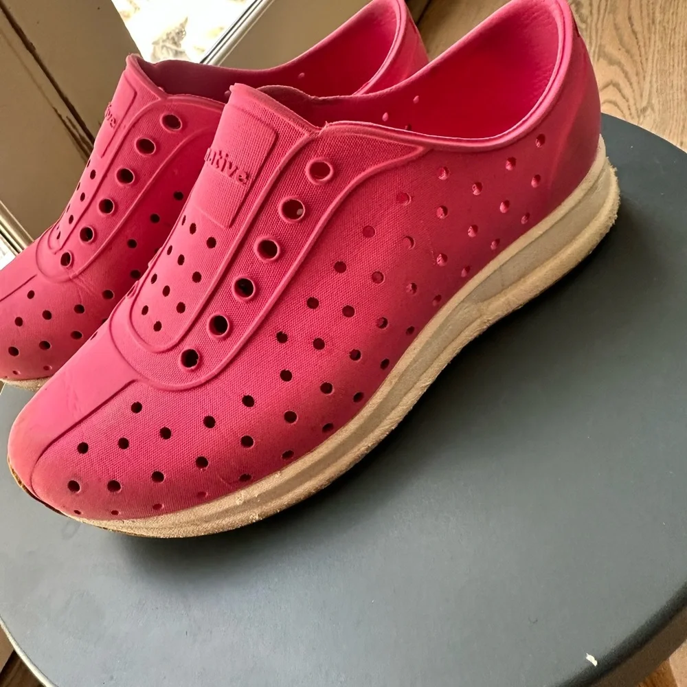 Native Pink Water‎ Shoes Lightweight Perforated Design
